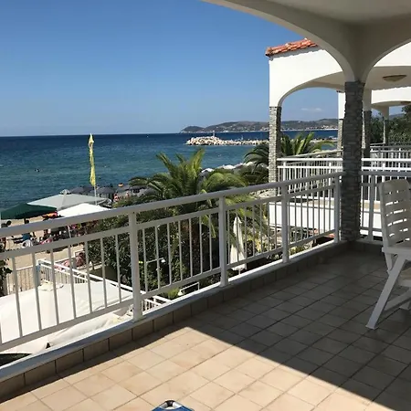 펜션 Thassos Lovely Maisonette By The Sea