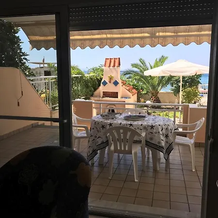 Thassos Lovely Maisonette By The Sea Case de vacanță
